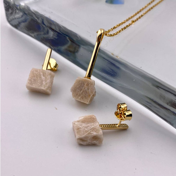 Natural Raw Beige Amazonite 18k Gold Plated Earring and Necklace Set - Picture 8 of 10